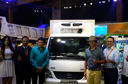 Ang Tata Motors ay nagpapakita ng kanyang saklaw ng Mga Behikulong Pampasahero at Pangkomersyal sa Ika-10 Internasyonal na Awto Show sa Maynila, MIAS 2015 (10th Manila International Auto Show, MIAS 2015)